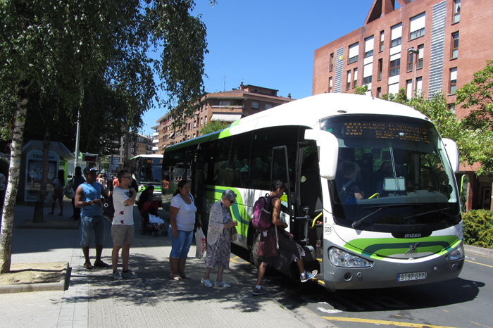 Convocan para hoy una nueva jornada de huelga en el servicio de Bizkaibus en Durangaldea