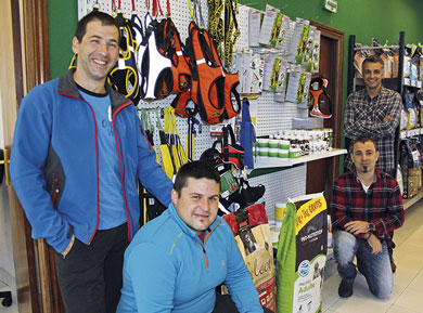 Euskalmushing abre en Iurreta el primer centro comercial para mascotas de Durangaldea