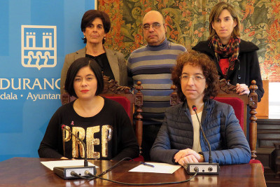 Aitziber Irigoras y Pilar Ríos han estado respaldadas por Mari Jose Balier, Mauricio García y Olaia Albizu en la declaración.