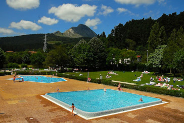 Las piscinas de Tabira se abren al público sin servicio de bar tras la renuncia del adjudicatario