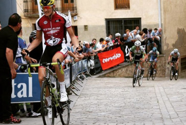 Gontzal García destaca en la Vuelta a Álava tras ganar la segunda etapa y alcanzar el podio en la primera