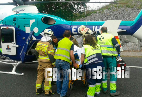 La víctima ha sido trasladada en helicóptero a Galdakao.
