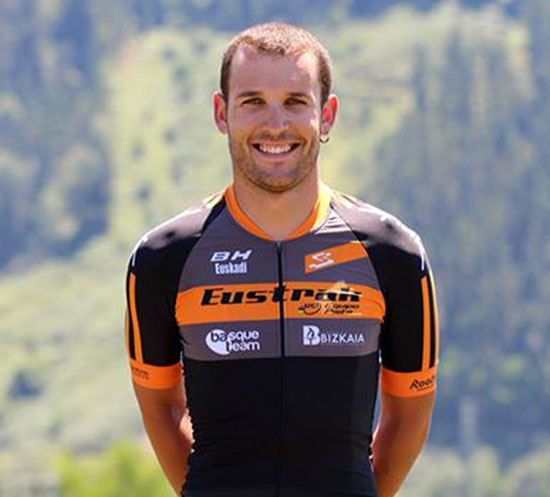 Zuazubiskar da el paso al ciclismo UCI con el Eustrak-Euskadi