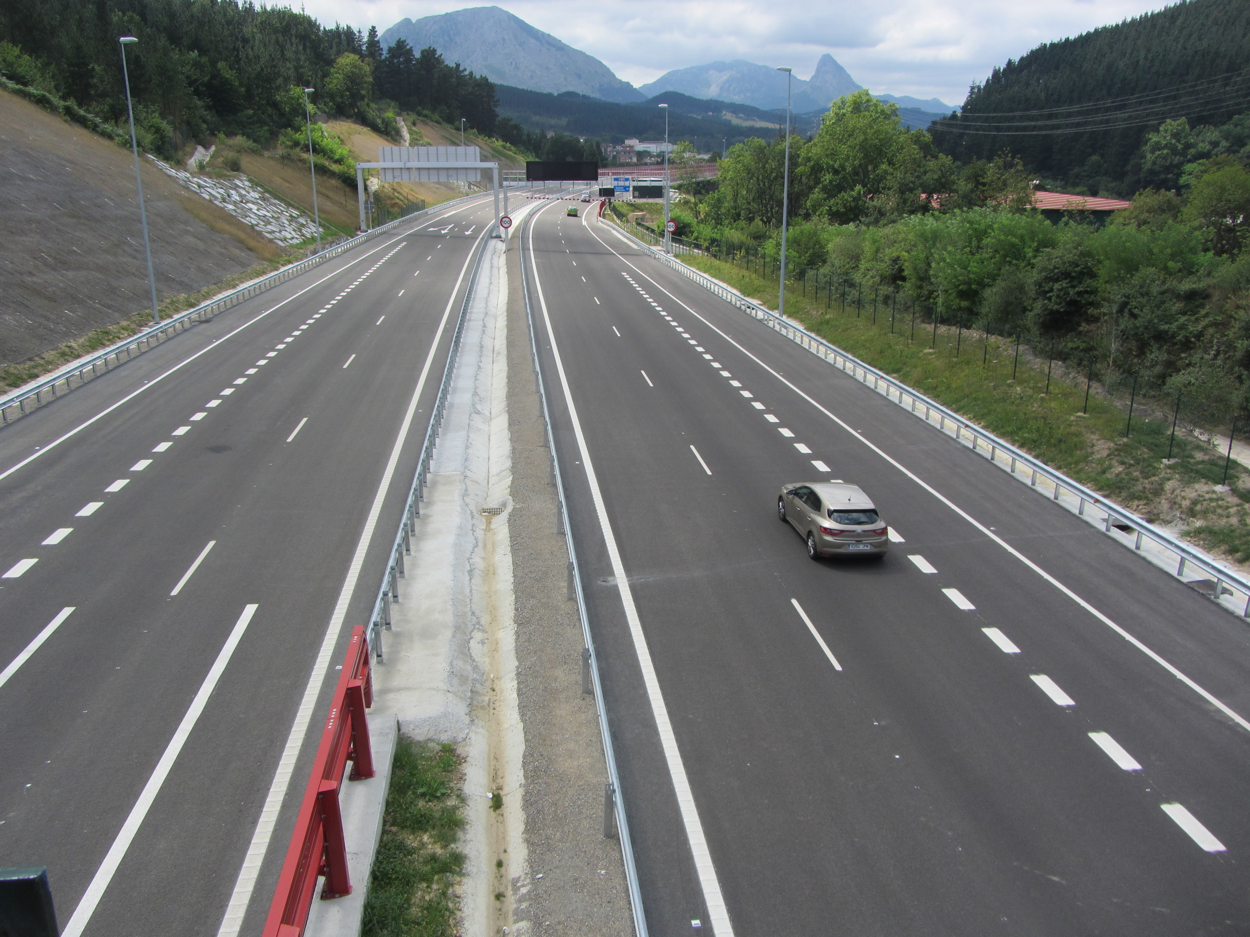 La nueva autovía Gerediaga-Elorrio se ha abierto hoy al tráfico