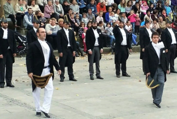 Goizaldeko salbak eta arratsaldeko dantza agerraldia izango dira Errebonbilloen osagai nagusiak