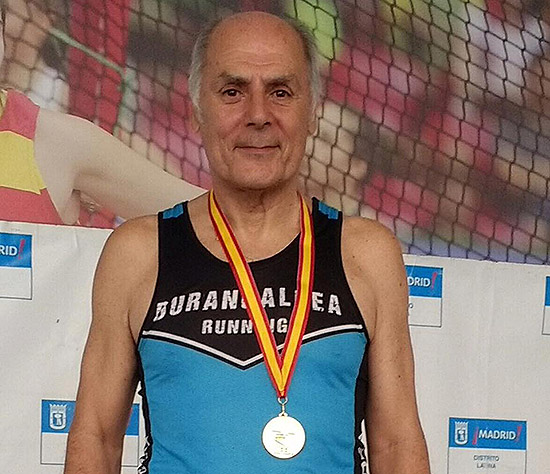 El veterano José Luis Romero se proclama campeón de España en 60 y 200 metros lisos