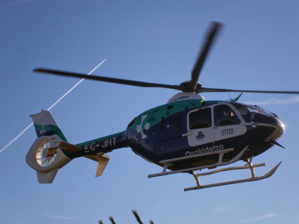Un trabajador forestal es evacuado en helicóptero tras sufrir un accidente en Urkiola