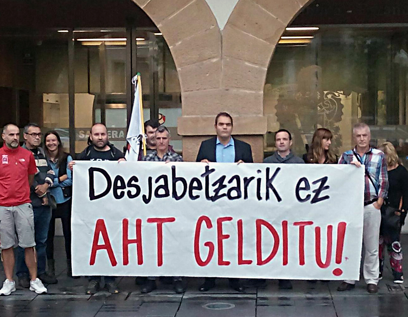 Vecinos de Amorebieta protestan por las nuevas expropiaciones para la construcción del TAV