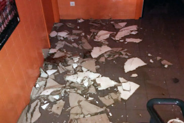 David Cobos atribuye a una “deficiencia estructural” los daños en las aulas clausuradas de Atxondo