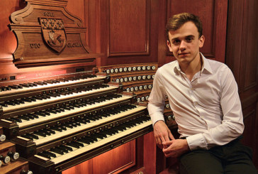 El organista de Iparralde Thomas Ospital pondrá música al cine mudo en Santa María