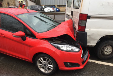 Dos trasladados a Galdakao tras un accidente de tráfico en Abadiño