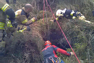 Rescatado un operario de 42 años tras caer en un pozo en Belatxikieta