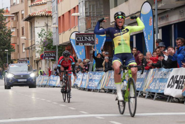 Ziortza Isasi se impone en la primera etapa de la Vuelta a Burgos