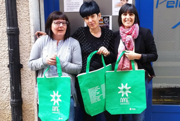 Abadiñoko Merkatari Elkartea repartirá 2.000 bolsas de tela entre sus clientes a partir del lunes