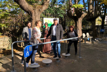 El parque Aurora Abasolo se equipa con aparatos para que las personas mayores puedan realizar ejercicio