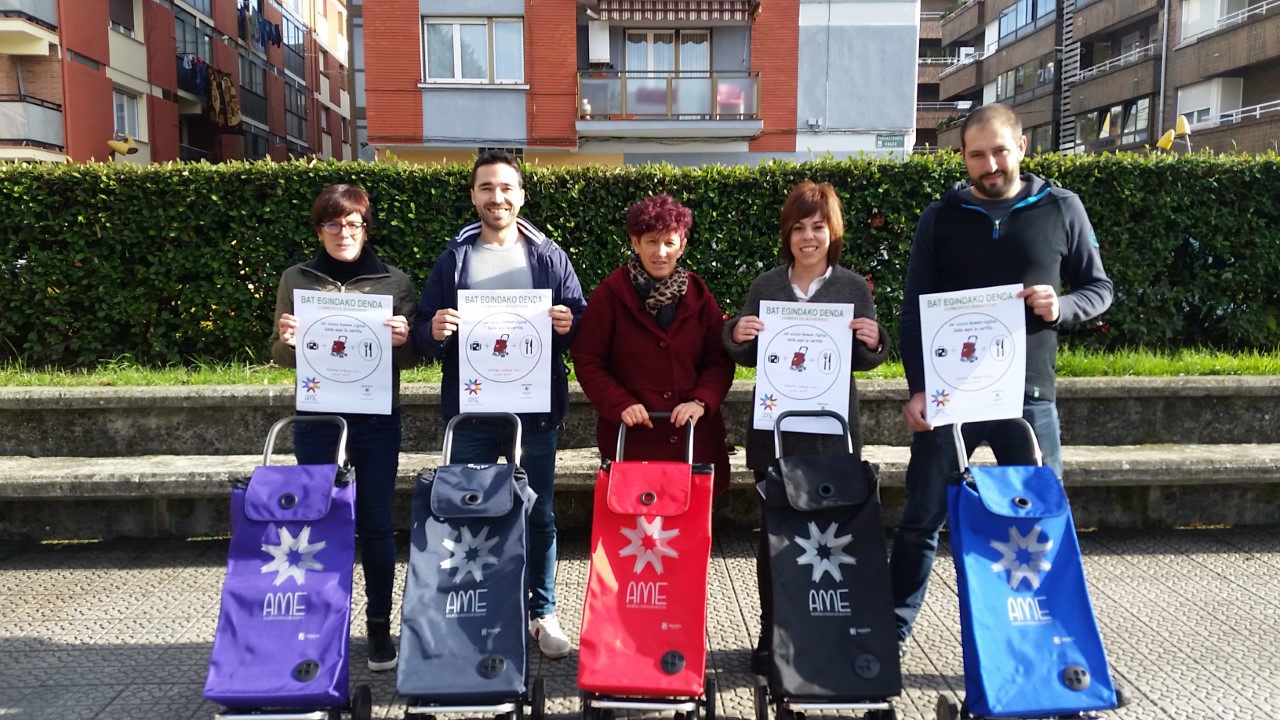 Abadiñoko Merkatari Elkartea da inicio mañana a una campaña para fomentar las compras
