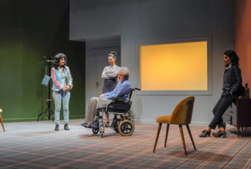 ¿Qué pensarias si tu padre y su joven cuidadora se enamorasen?