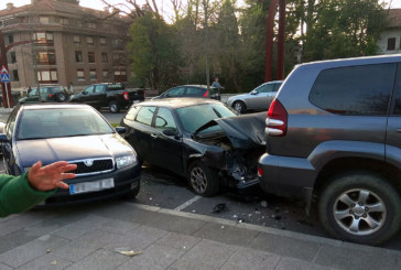 Un conductor que dio positivo por alcoholemia choca contra 2 coches en Amorebieta tras darse a la fuga