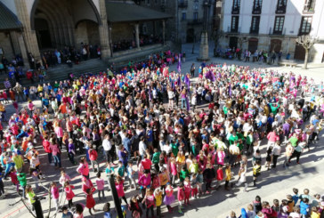 Los colegios de Elorrio graban un flashmob con motivo del 8M