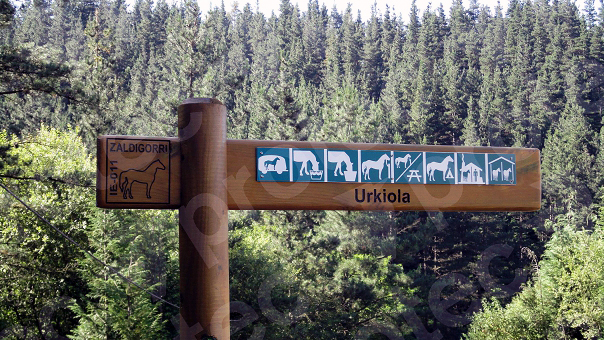 La Diputación quiere mejorar la señalización turística hacia el parque natural de Urkiola