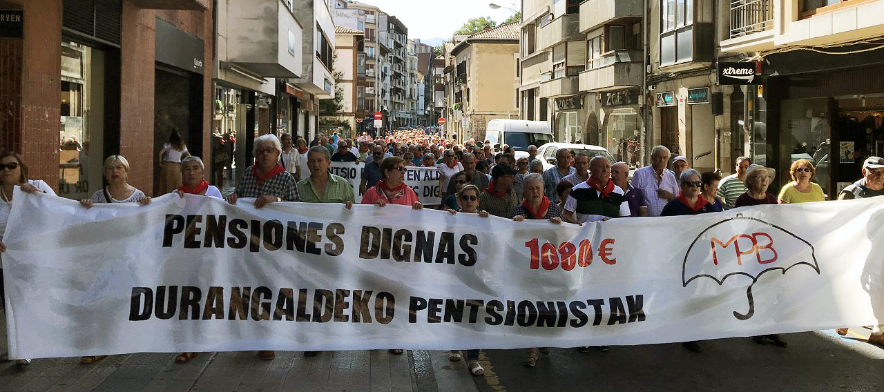 Jubilados de Durangaldea toman las calles y exigen “unidad de acción” para proteger las pensiones