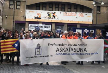 La mayoría sindical sale a la calle en Durangaldea para reiterar que «votar no es un delito»