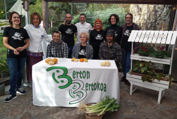 La Escuela de alimentación para familias de Berton Bertokoa incluye cuatro sesiones prácticas y una cena