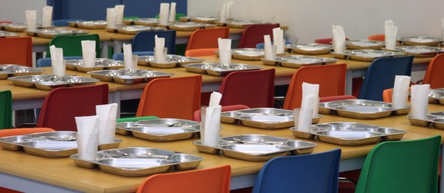 EH Bildu pide atención específica para los 250 alumnos de Abadiño con beca de comedor