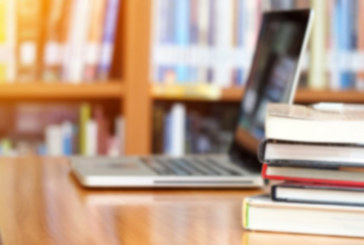 Colegios de Abadiño ceden diez ordenadores a escolares para que puedan seguir las clases desde casa