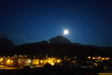 La superluna alumbra el Mugarra