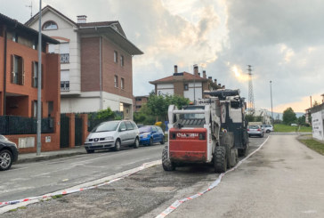 Comienza el asfaltado de la calle Anboto de Apatamonasterio