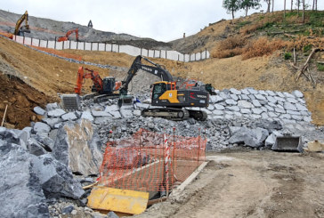 Se abren al tráfico los carriles de la AP-8 afectados por el derrumbe del vertedero de Zaldibar