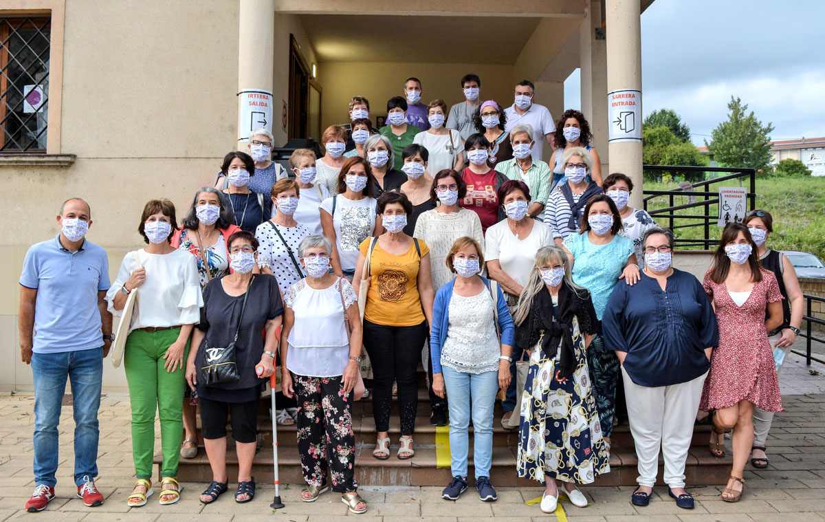 Iurreta agradece la labor <br />de 34 personas voluntarias <br />en la realización de mascarillas
