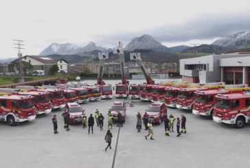 La Diputación adquiere 15 nuevos vehículos para su flota de bomberos