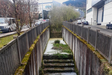 URA investiga un vertido detectado en el polígono industrial de Zaldibar