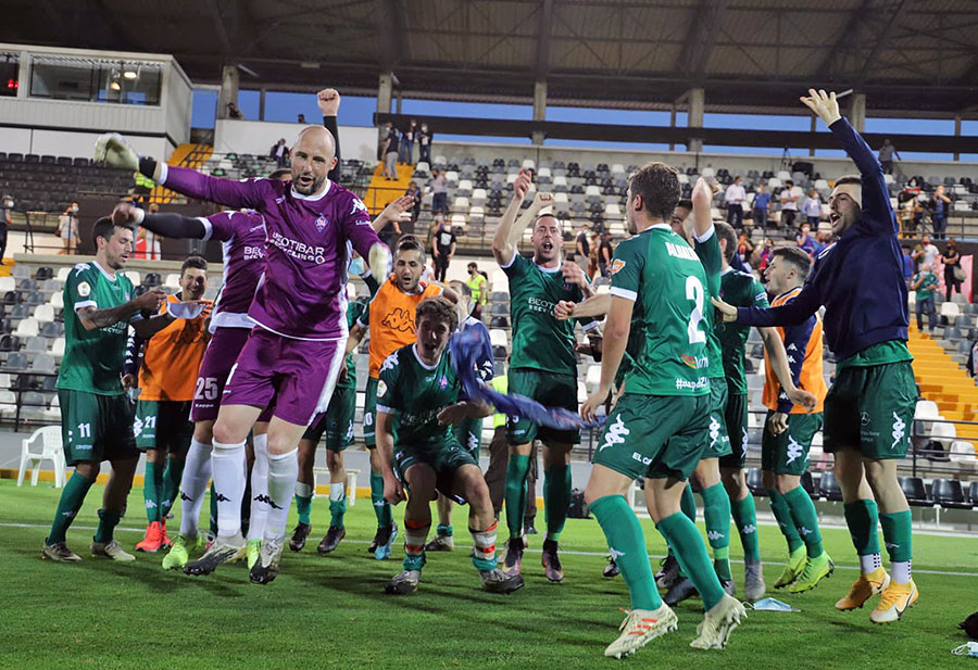 El Badajoz será el último obstáculo del Amorebieta para ascender a Segunda División