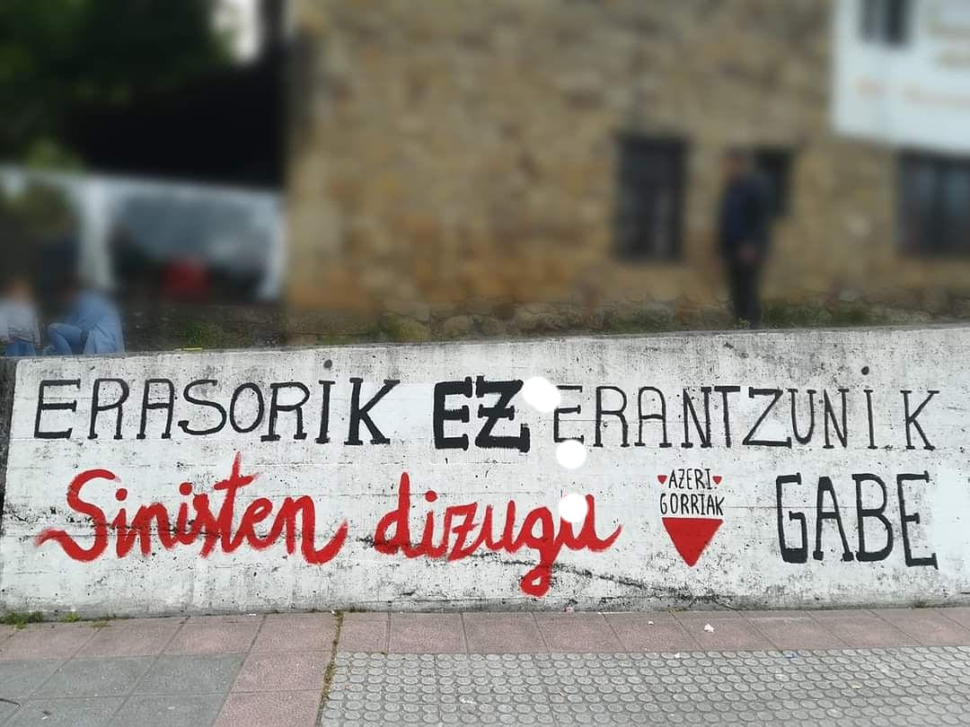 Azeri Gorriak y el Ayuntamiento de Berriz se movilizan en repulsa por la “brutal” agresión machista
