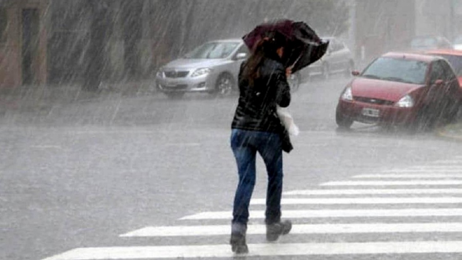 Fuertes lluvias y un acusado descenso de las temperaturas en Euskadi durante el fin de semana