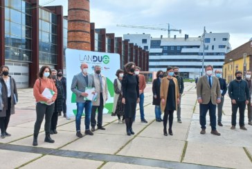 15 empresas y centros formativos de Durangaldea se comprometen con la promoción del euskera