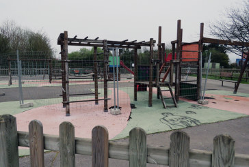 Comienzan en Txibitena las obras del parque infantil que sustituirá al que se clausuró en Arripausueta