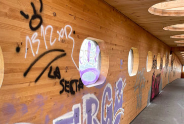 El Ayuntamiento de Mallabia denuncia nuevas pintadas en la pasarela de Trabakua