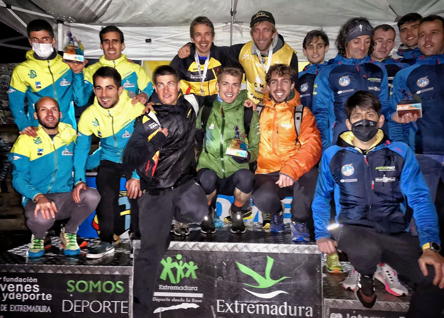 podio-campeonato-españa-kilometro-vertical-oier-ariznabarreta