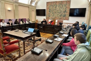 Integrantes del Foro Juvenil de Durango plantean sus demandas