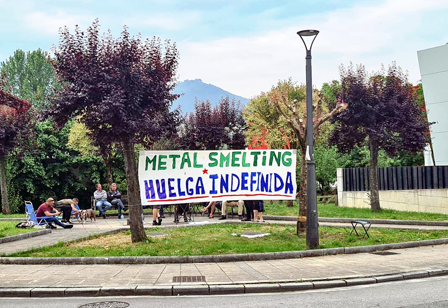 metal-smelting-huelga-elorrio