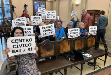Vecinos de San Fausto acuden al pleno para reclamar que el proyecto del centro cívico siga adelante