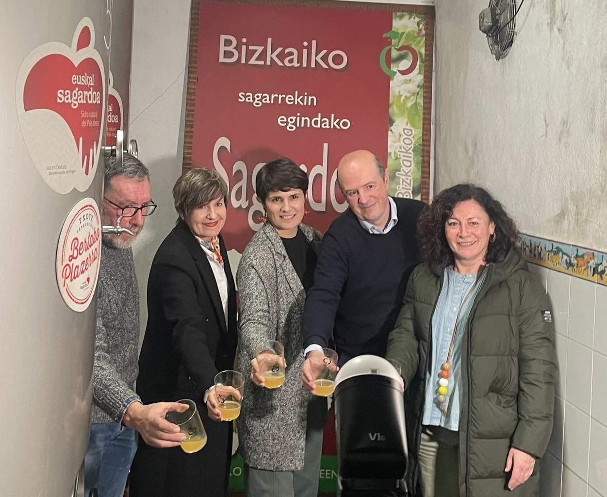 Bizkaia abre la nueva temporada de sidra en Amorebieta-Etxano con Itziar Lazkano como embajadora