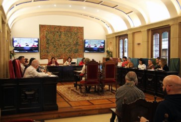 El remanente de 4,9 millones se dedicará al tejado de la Escuela de Música y otros proyectos