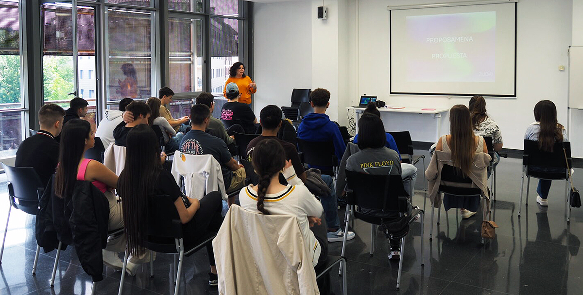 La juventud zornotzarra reclama un parque de calistenia y más recursos para prevenir adicciones
