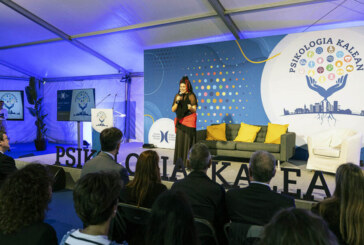 El COP de Bizkaia acerca la iniciativa ‘Psikologia kalean’ a Abadiño