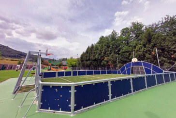 La cancha multiusos refuerza la oferta de ocio en las piscinas de Gane